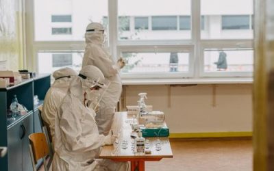 UE ajută Africa cu teste Ebola de 4,6 milioane euro