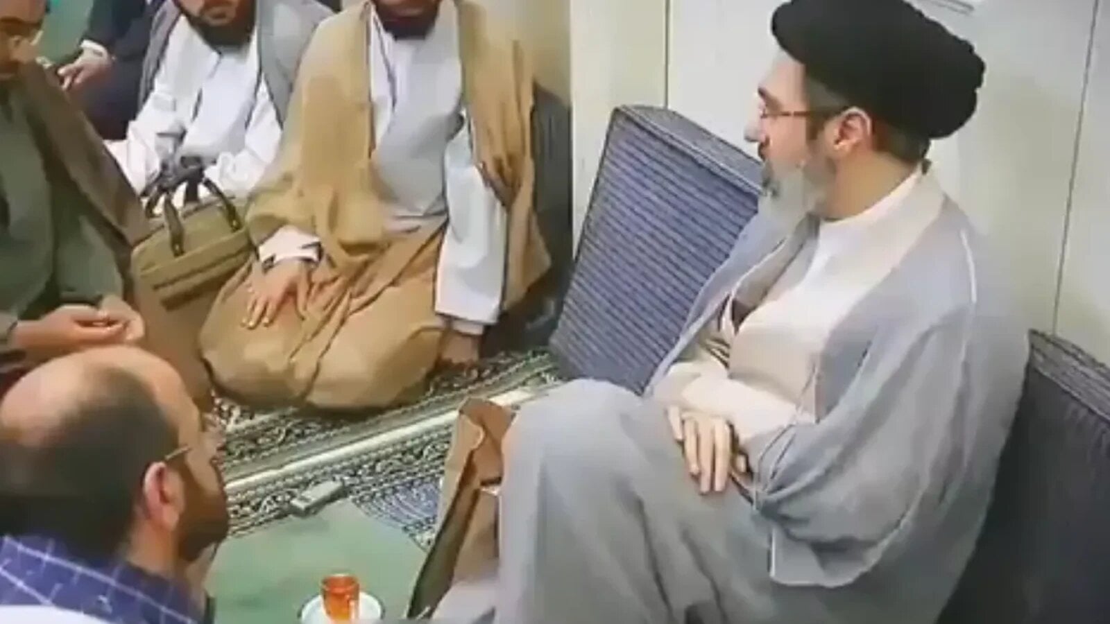 Khamenei apare în public: E noul șef suprem al Iranului