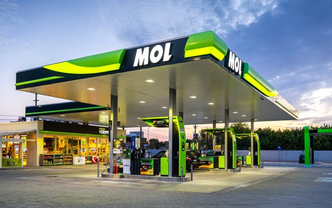 MOL vs. Primăria Capitalei: Blocaj pe banii de la Agip