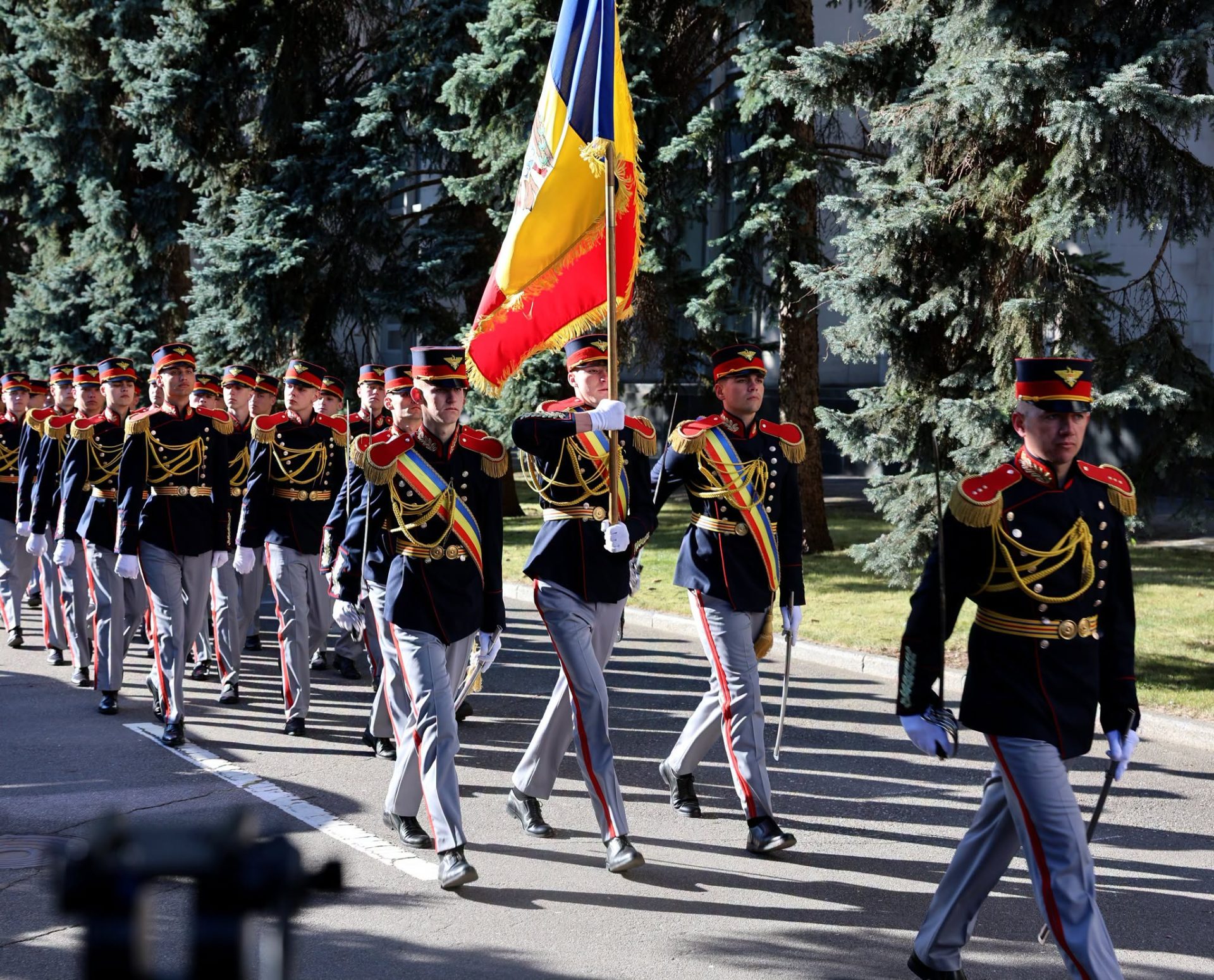 Chișinău: Defilare militară impresionantă de Ziua Independenței