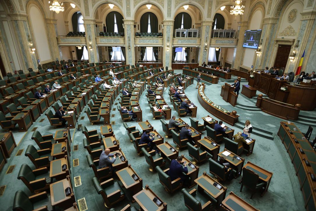 Parlementul trece legea integrității, primarul Timișoarei POBISAT