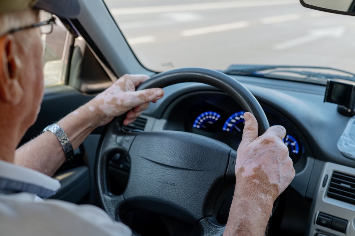 Pensionar italian a intrat cu mașina-n bicicliști după scandal