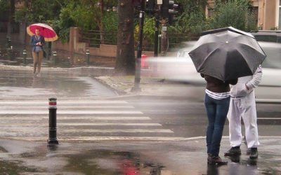 ANM: Caniculă, ploi și instabilitate atmosferică. Atenție!