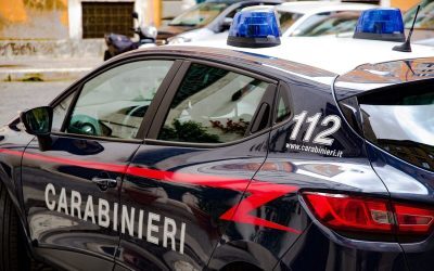 Româncă gravidă jefuiește femeie în Italia, smulge Rolex