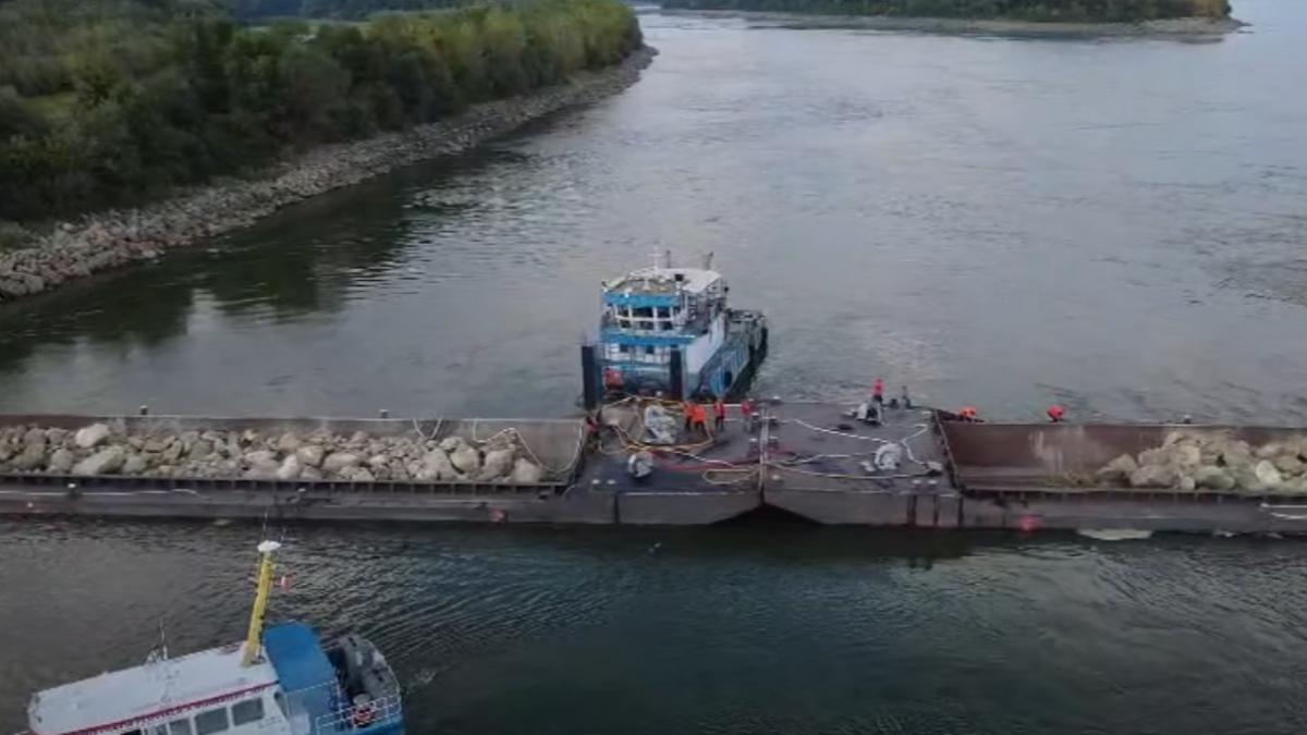Dunărea la Cernavodă crește: Primele efecte ale scufundării barjelor