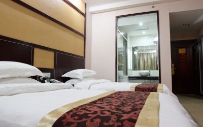 Camere ascunse în hoteluri: Verifică Rapid „testul cu degetul”