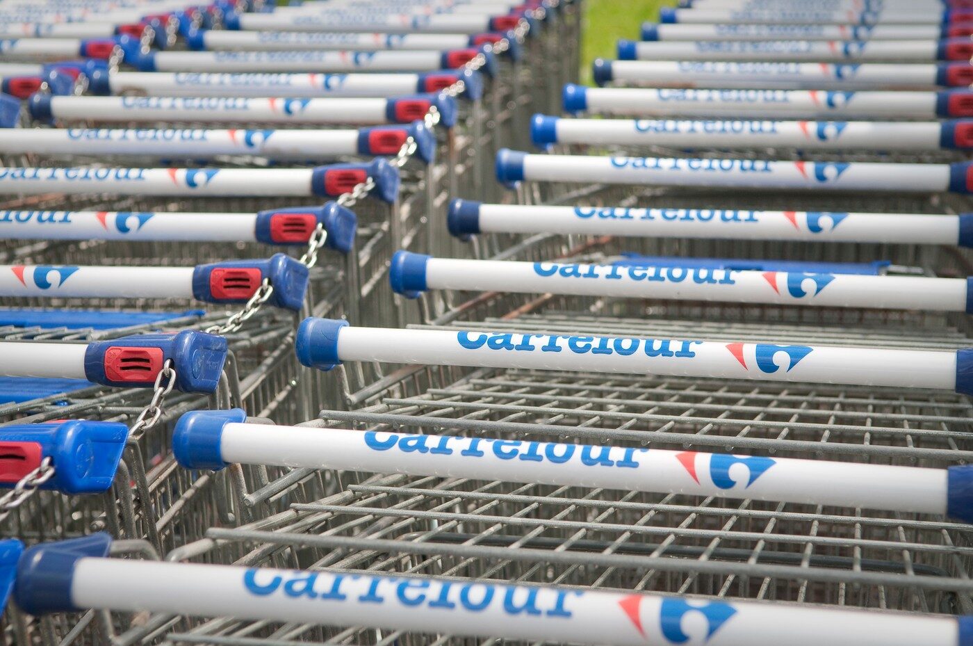 Carrefour după Dedeman: Ce șanse au produsele românești