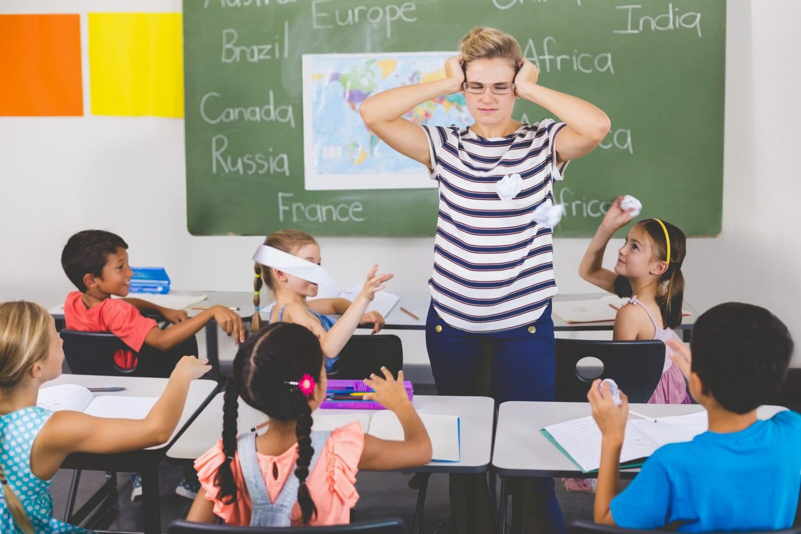 Profesorii pedepsesc elevi? Ce sancțiuni sunt permise