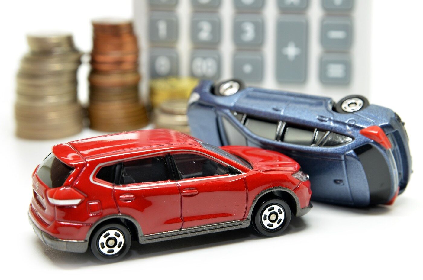 Mașini neasigurate pe drumuri: Cine plătește după accident