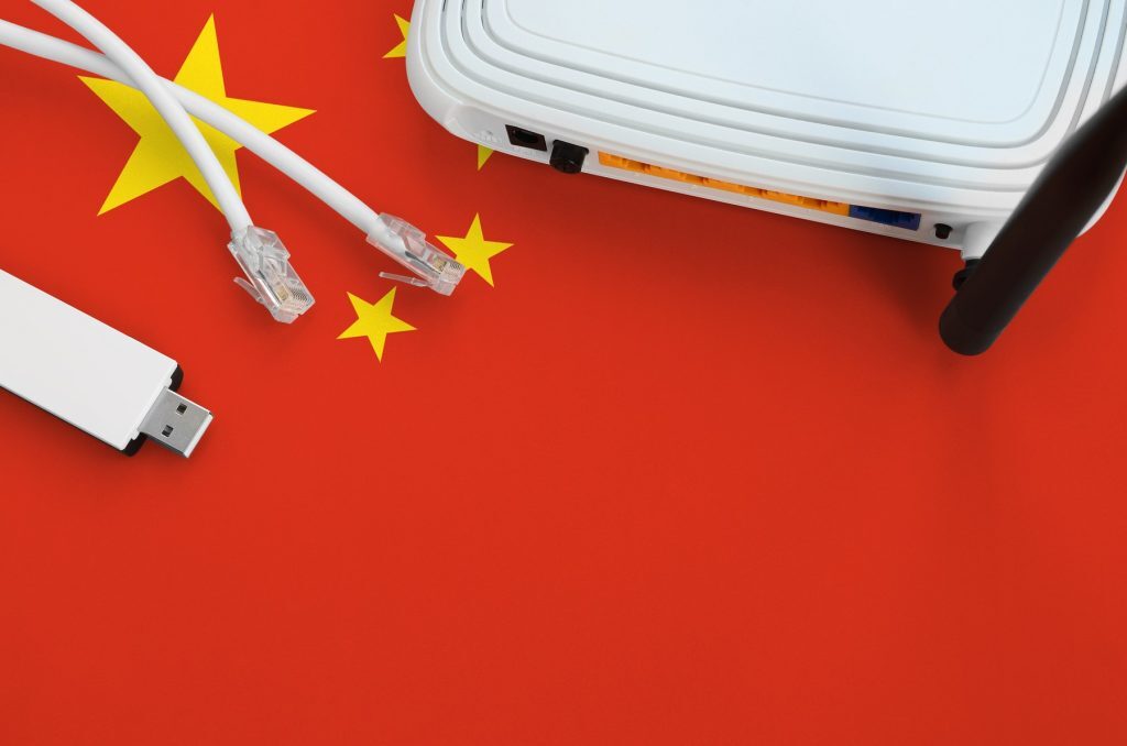 Routere chinezești cu „ușă” ascunsă: Pericol și în România