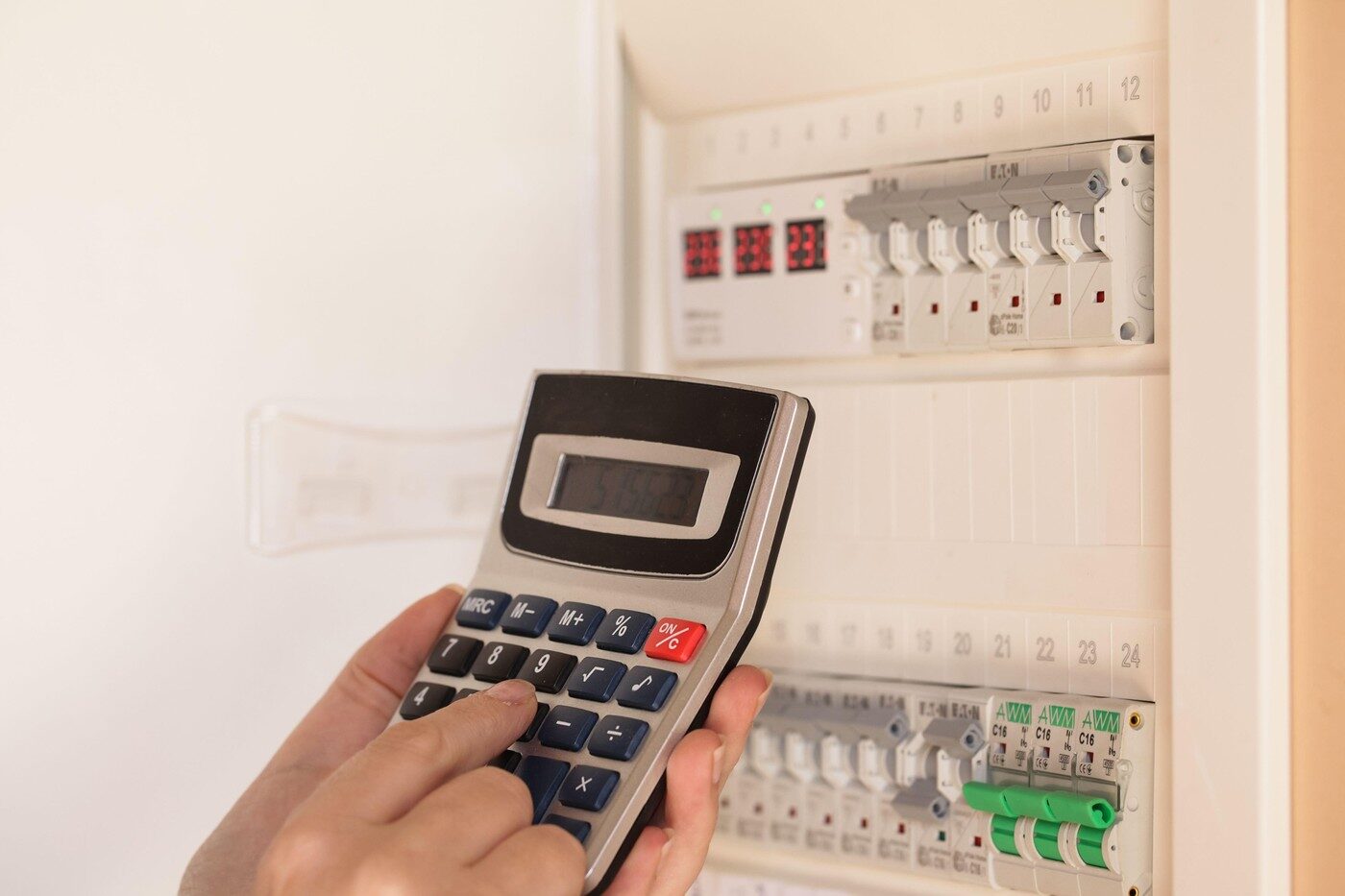 Energie gratis online: Verifică-ți consumul și primești alerte