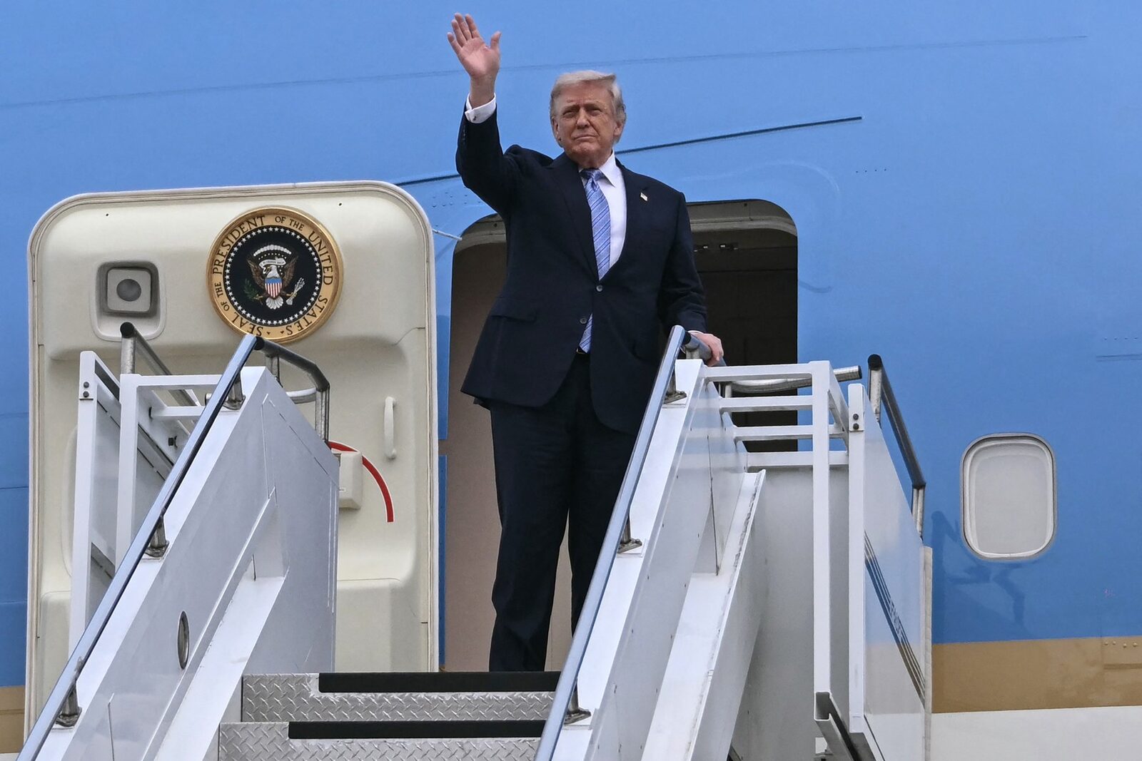 CIA pune la îndoială informațiile Israelului despre Trump