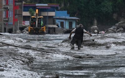 Nepal: Inundații catastrofale, peste 160 de morți, sute dispăruți