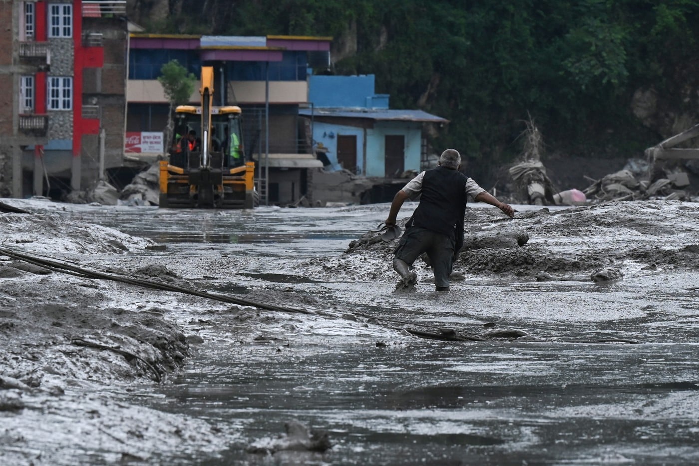 Nepal: Inundații catastrofale, peste 160 de morți, sute dispăruți
