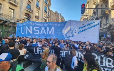 Argentina, în flăcări: Proteste violente după legea Milei