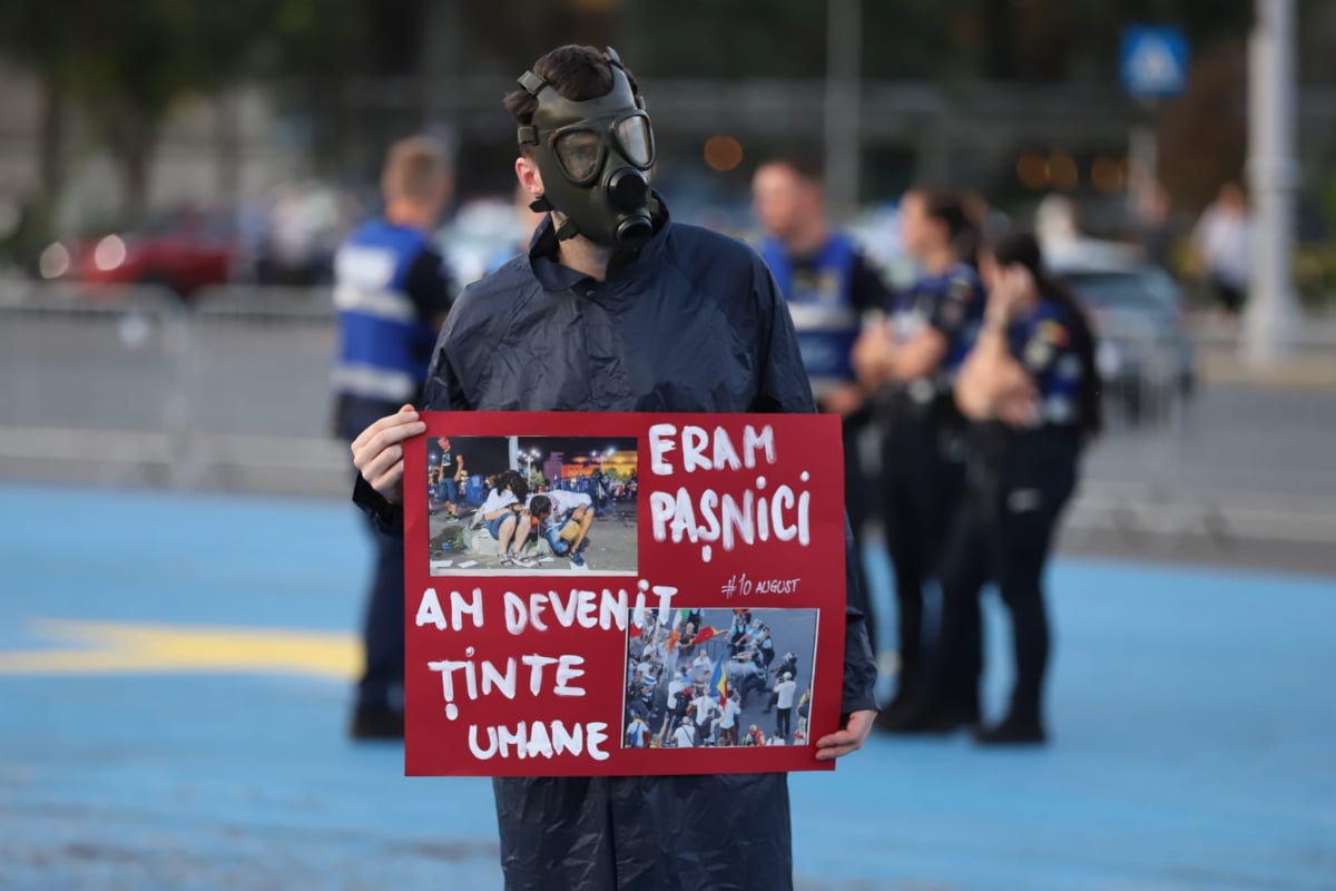 Piața Victoriei clocotește: 8 ani de la 10 August, protest aspru