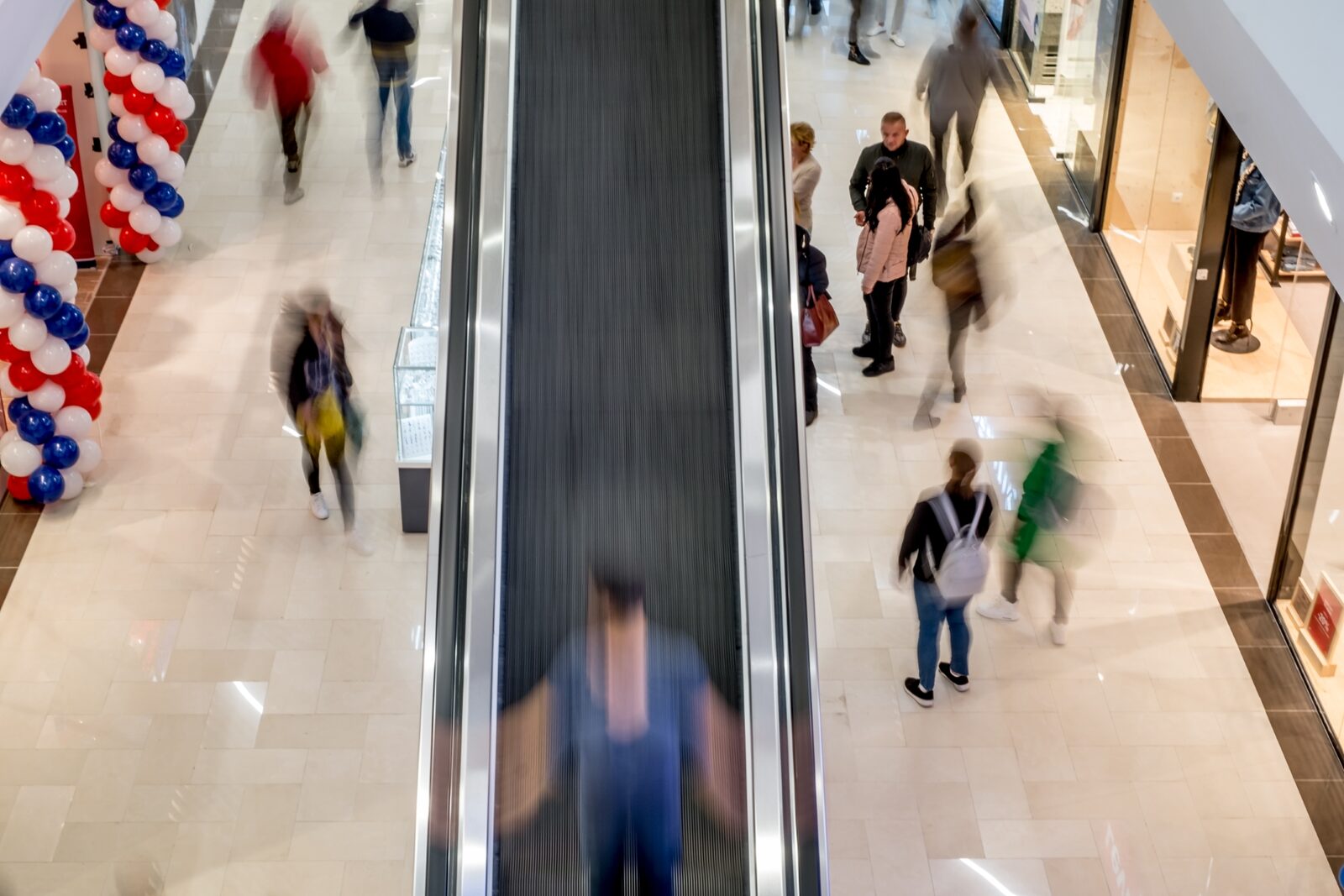 Vânzări retail România, prăbușire pe linie în semestrul I 2026