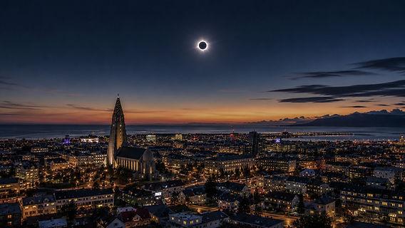 Eclipsa totală: Hotelurile din Europa fac profit uriaș. Prețuri astronomice
