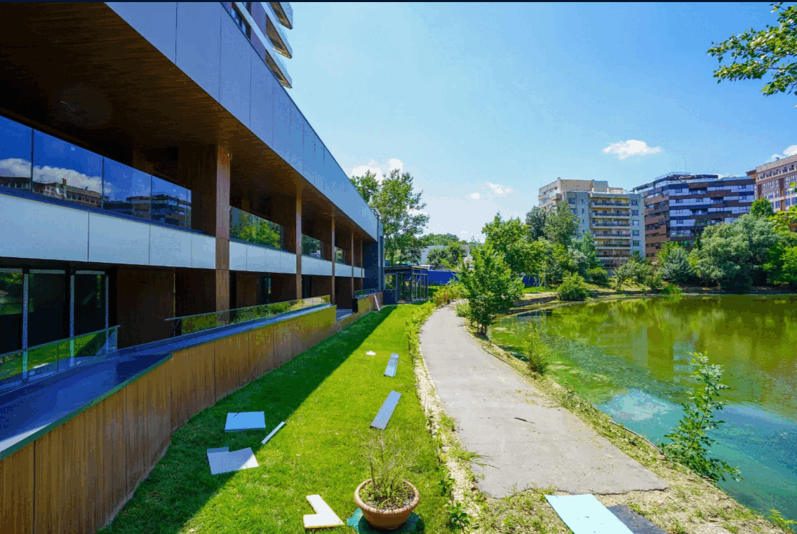Lux pe Floreasca: Apartament de 7 camere la 4,5 mil. Euro. Galerie FOTO