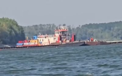 Ultimele două barje scufundate: 4 împingătoare au dus operațiunea la final