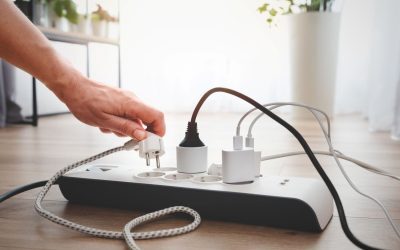Românii moderați la energie. Bolojan și datele Transelectrica