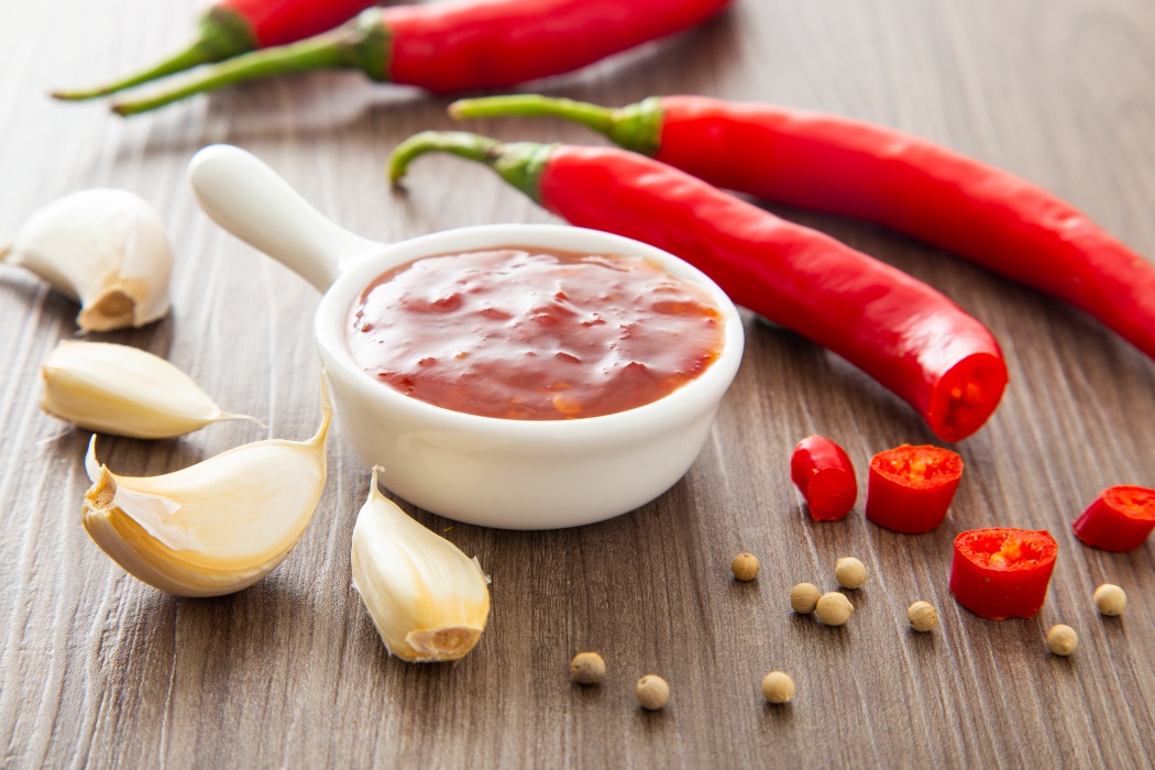 Sosul preferat de nutriționiști: Picant, slab caloric, cu un secret