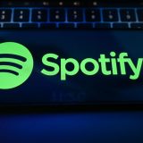 Spotify etichetează muzica generată de AI
