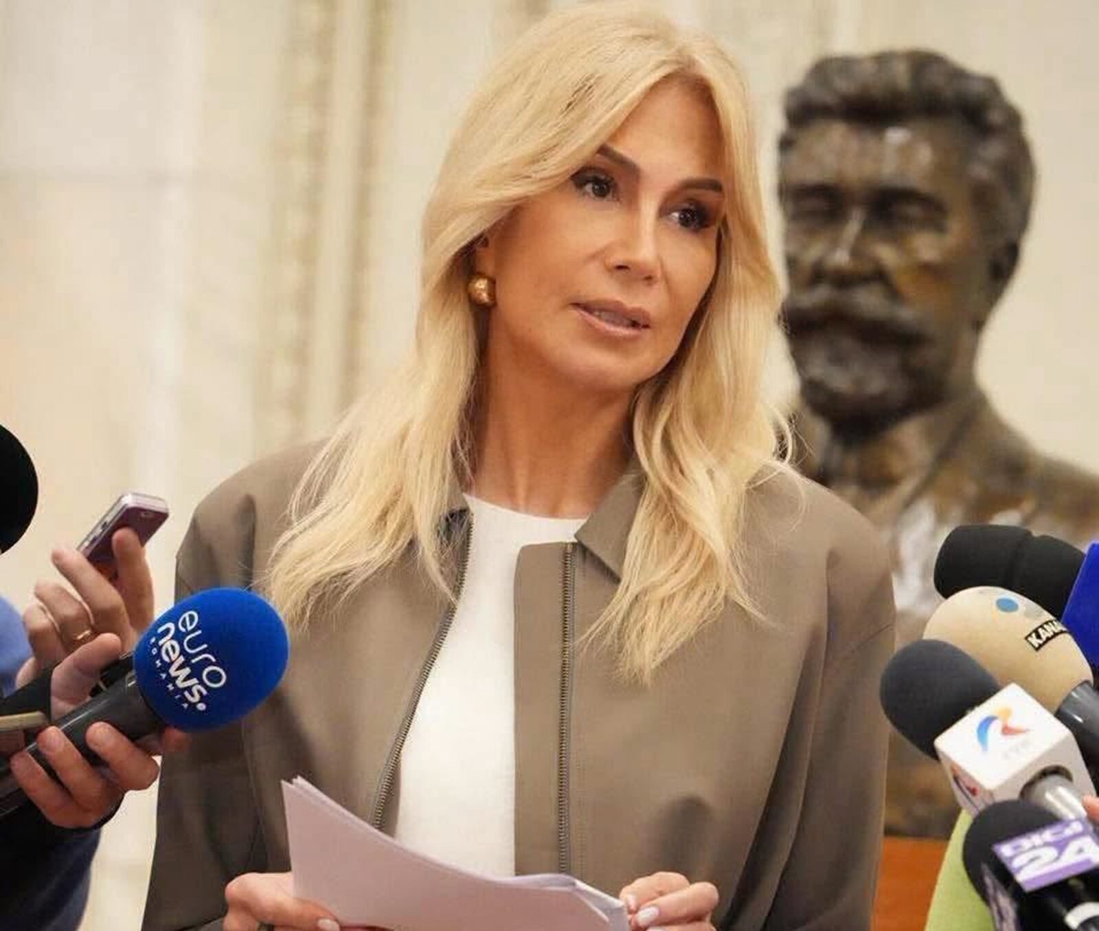 Turcan, atac la Cultură: Conflict cât clădirea ministerului