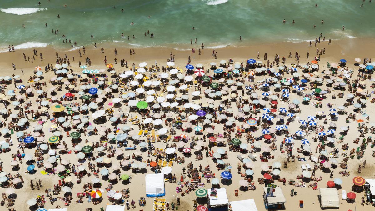 România, coada Europei la vacanțe: Doar noi nu ne permitem