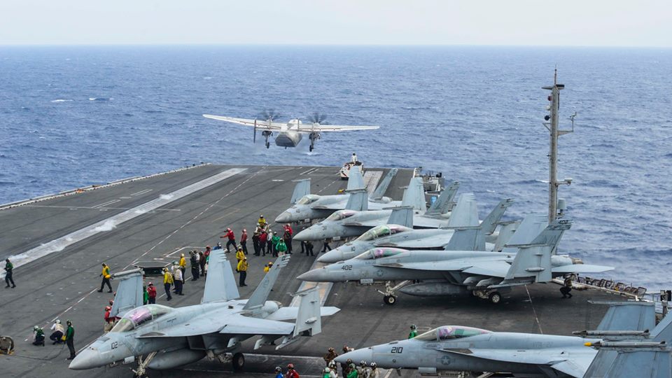 Trump, revoluție navală: Nave construite-n străinătate, catapulte cu aburi