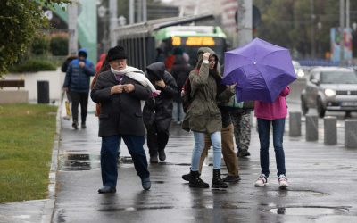 Vânt, vijelii și ploi duminică: Cum scapă Bucureștiul
