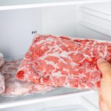 Congelator: Nou vs. Vechi – cât curent „fură” la iarnă