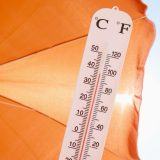 Septembrie ne prinde cu 36 de grade, furtuni și vânt în București