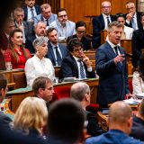 Magyar Peter, începutul dezbaterii: Deputații, în fața unor propuneri cheie