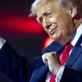 Trump: Exclus CNN, MSNBC, Politico de la Casa Albă. Acuză „fake news”