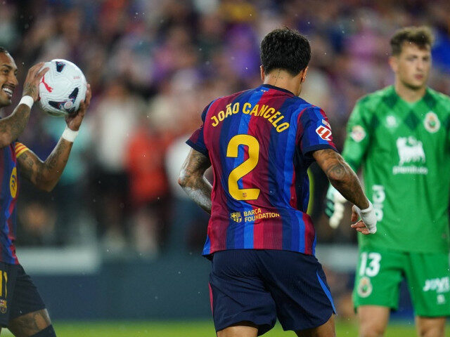 Barcelona, un recital de 9 goluri pe Camp Nou. Hat-trick Raphinha