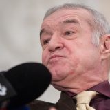 Becali: Fiica, la ordinul judecătorilor, plătește mult