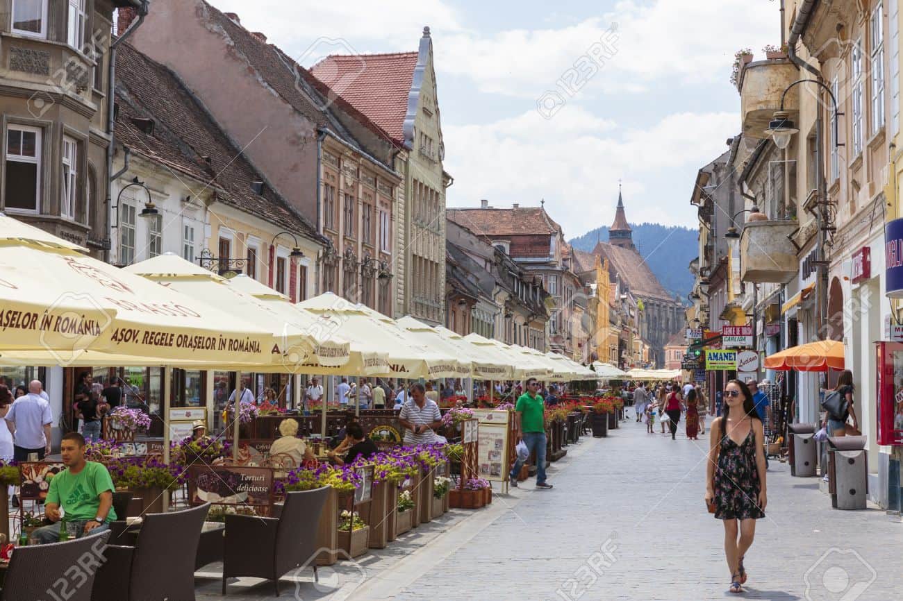 Turism: Străinii vin, dar tot puțini în Europa