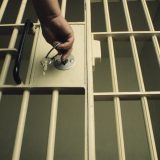 Bucureștean, o lună la închisoare din eroare de identificare polițienească