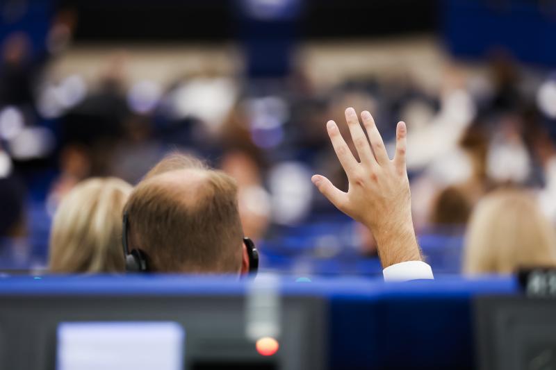 UE critică Spania: Stop regularizării migranților, întăriți frontierele