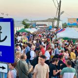 Turiști păcăliți de AI: Festival anulat în Jurilovca, primarul acuză IA