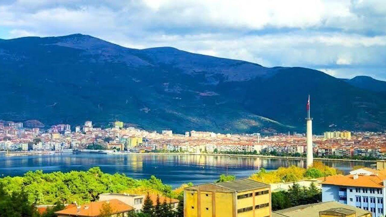 Bursa, speranțe noi: Zâmbet pe piața financiară