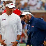 Kiffin îl întreabă pe Golding: „Suntem gata de Gainesville?”