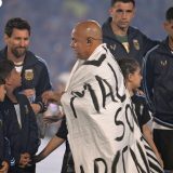 Messi, lacrimi la despărțire: Banner interzis revine, imnul tace