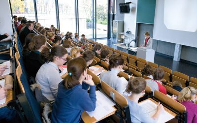 Facultăți rentabile în România: Ce aleg tinerii pentru joburi bune