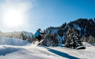 Schi de 5 stele pe buget: Sfaturi iarnă 2026