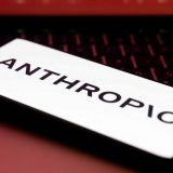 Anthropic pune miliarde pe masă: Cine ia partea leului