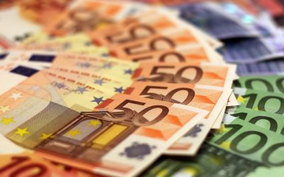 România: S&P menține ratingul BBB-, dar cu perspectivă negativă