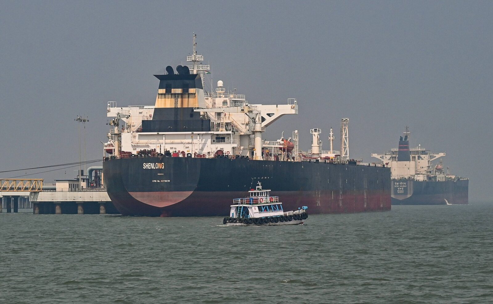 Cursa spre China: Petrolier SUA, mai scump ca lansarea unei rachete
