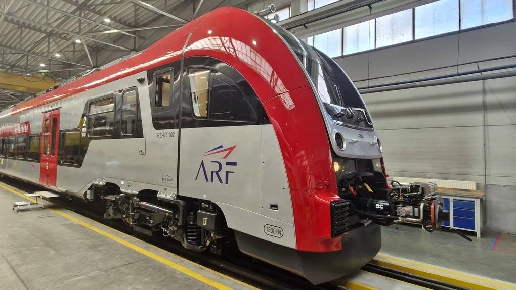 Trenuri noi pentru România: PESA livrează 20 de rame noi